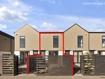 Priced Sharp as a tack! RV $650,000