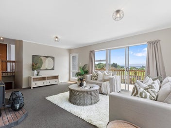 Relaxed Living with Reserve Views