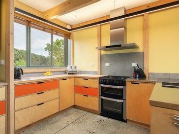 Stunning Coastal Retreat