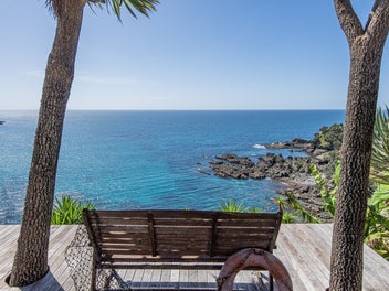 Paradise between sea and sky