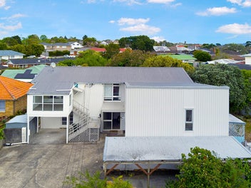 Last chance to View - Auction on 13th November