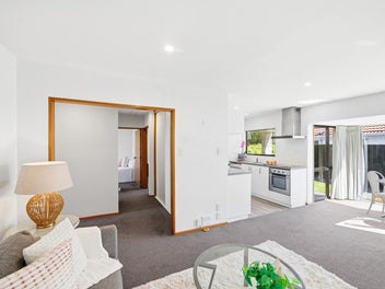 An Educated Start in a Smart Location