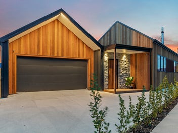 Exceptional Home and Income in Hanley’s