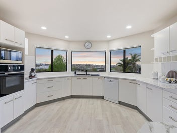 LAST CHANCE! OFFERS BY WED 19th 4pm $1,895,000