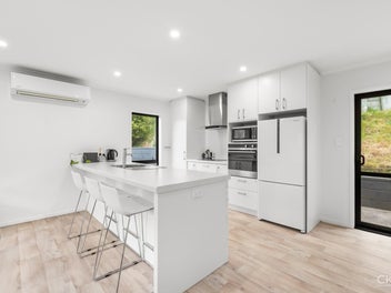 MODERN LIVING IN FAMILY-FRIENDLY BELMONT
