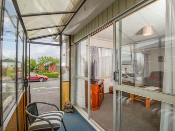 Easy-care & convenient & proximity