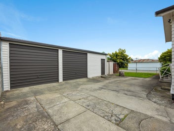 Character, Convenience & Ideal for a Home Business