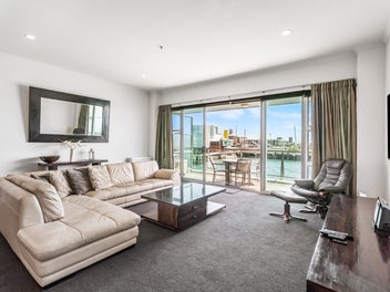 Princes Wharf - West Side Wonder