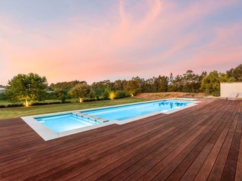 HUGE LUXURIOUS MODERN MANSION + EXTENDED LIVING