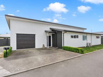 Easy-Care with Ample Space!! BEO $729,500