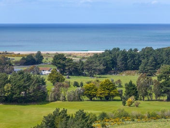 Titled Lifestyle Blocks with a Stunning Aspect