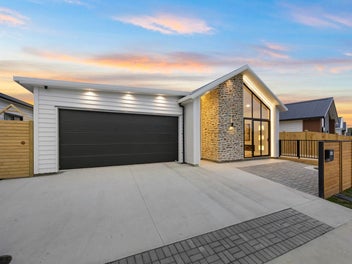 Luxury Family Haven in Papakura