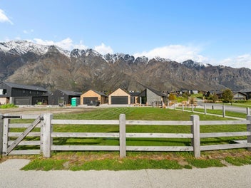 Prime home and income site in Jack’s Point