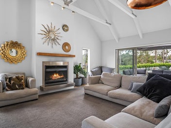 MOTIVATED VENDORS ON THE MOVE