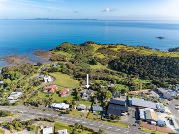 Private & peaceful near a tranquil...