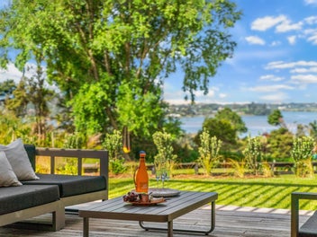 Premium design - Peaceful setting