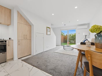 Free Car + Smart Home: Unbeatable Deal!