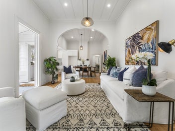 Rare Northcote Point Villa