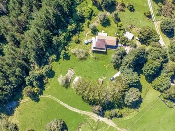 Gorgeous Lifestyle + Loads of Extras!