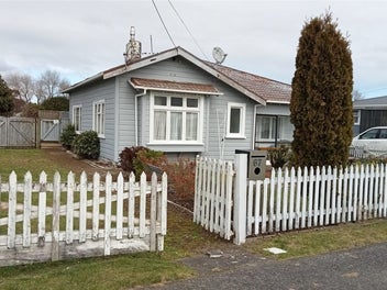Ready to Sell Stratford Bungalow
