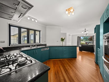 As Good As It Gets - Edge of Town Lifestyle Living