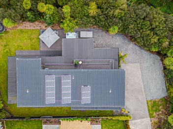 Sustainable Luxury | Contemporary Cedar Elegance