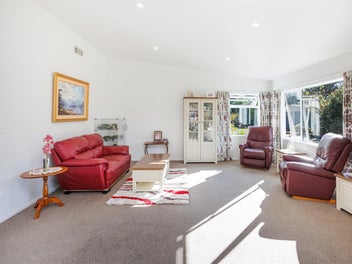 TEAM LEWIS - YOUR SPECIAL SANCTUARY