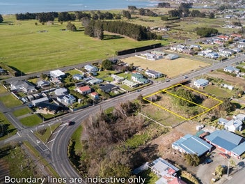 Main street - potential business or home!