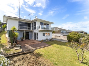 Elevated with Manukau Harbour Views