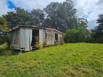 COUNTRY LIFESTYLE - Priced to sell