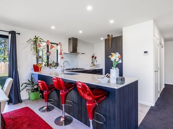 Executive Family Home on 900sqm Section