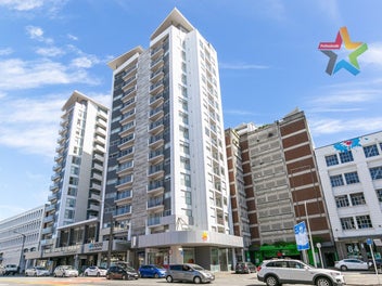 PREMIUM LOCATION IN THE HEART OF THE CITY