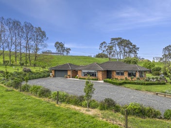 Lifestyle living close to Hamilton