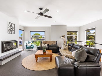 Modern Luxury with Ocean to Cape Views