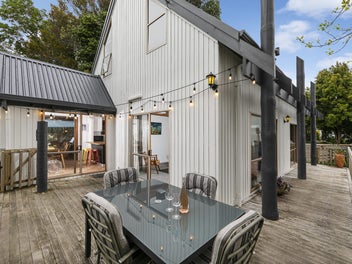 Make Your Move-Owners Making Theirs!