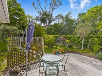 Sun, Privacy, Raumati Beach lifestyle!