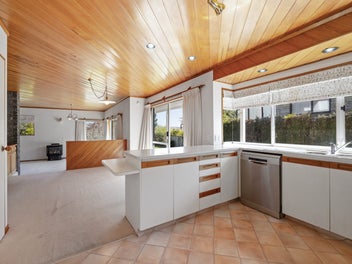 Deceased Estate Sale