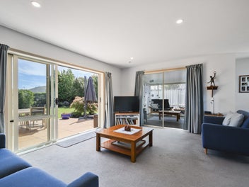 Comfort, Care & Convenience in a Quiet Cul-de-Sac