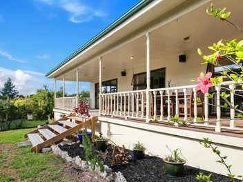 Rural & retro with a generous lifestyle!