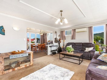 Seriously For Sale - Vendors Ready To Move!