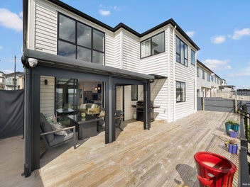 Spacious Family Living with Views