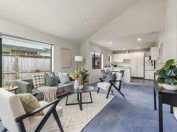 LOW-MAINTENANCE MIRAMAR GEM SAFE AND CENTRAL