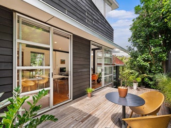 Motivated: builder’s architectural dream