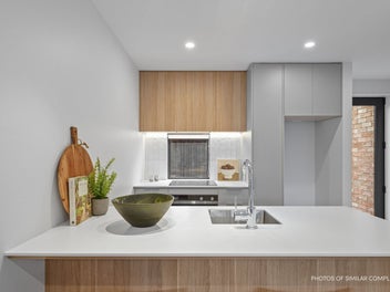 3 Beds With Garaging in Premium School Zoning