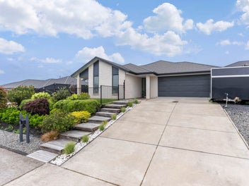 Luxury Living with Stunning Views