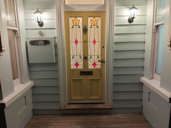 A HOME THAT FEELS LIKE A HOLIDAY