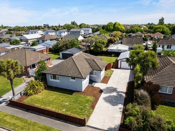 * UNDER OFFER * Attention First Home Buyers – Lo