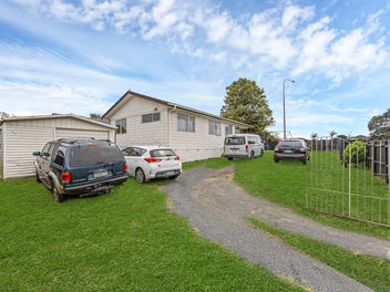 Do-Up or Develop - Freehold 635m2 MOL!