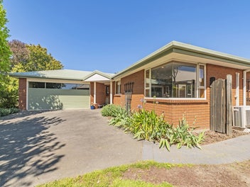 Wing It To Windsor Court!