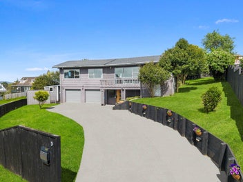 Sky Tower Views & Endless Possibility on Cyclarama